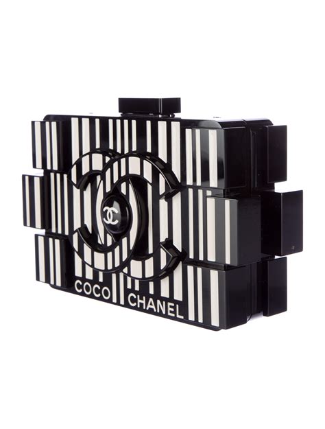 chanel lego clutch